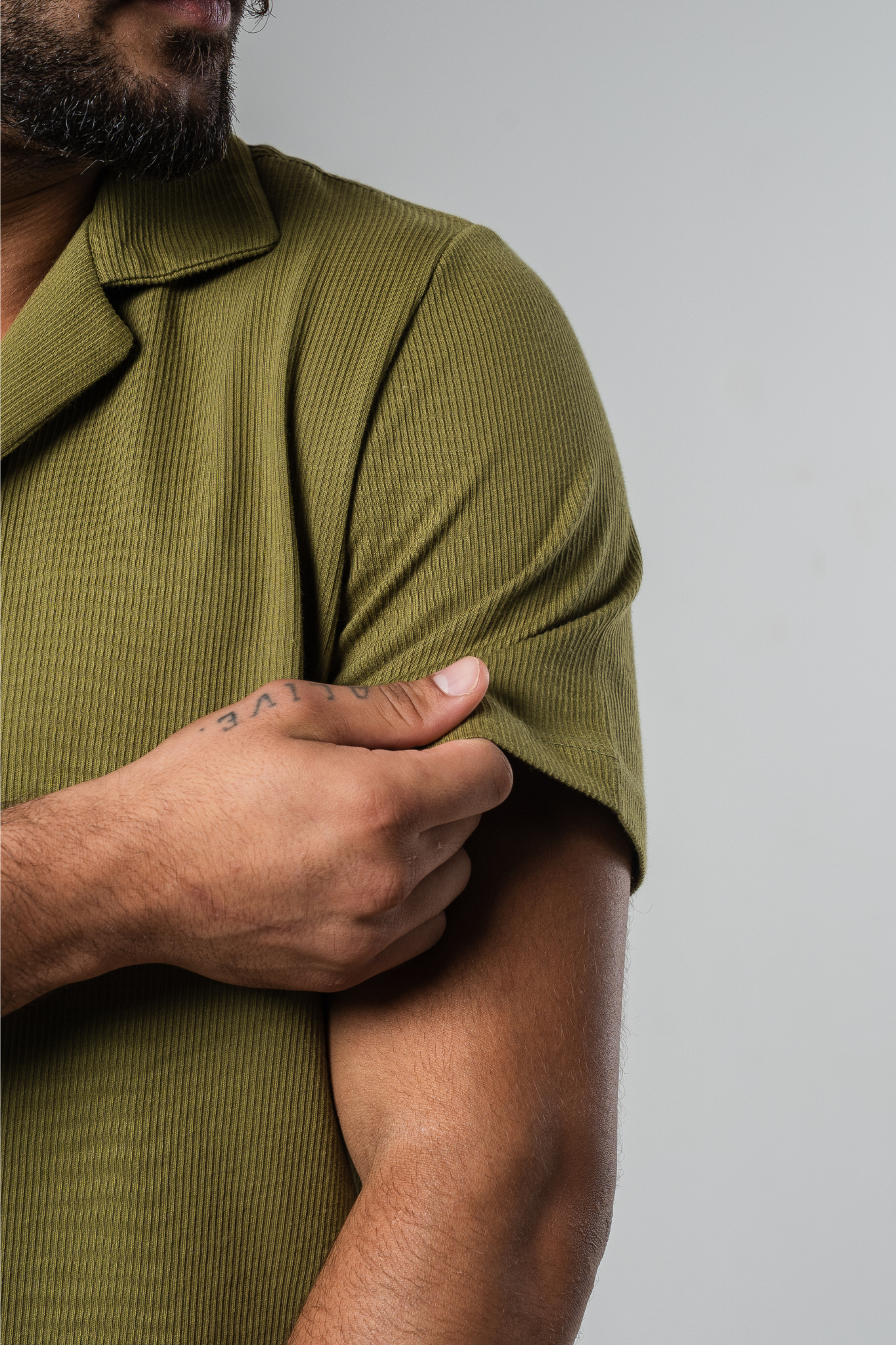 Lisbon Camp Collar Shirt - Army Green